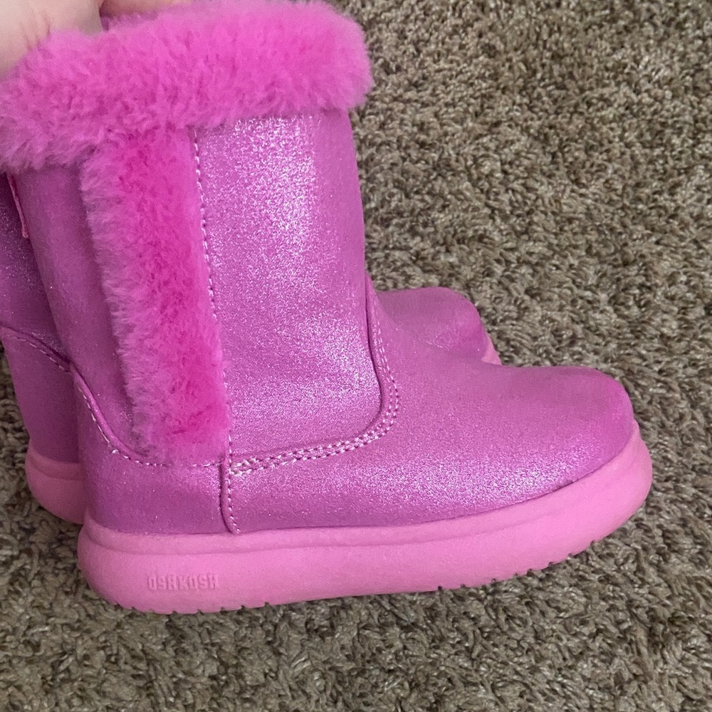 OshKosh B'gosh Sparkly Pink Boots - Picture 2 of 8